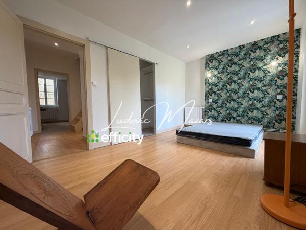 Maison
         4 pièces
        - 126 m² Exclusivité 199 000 € *