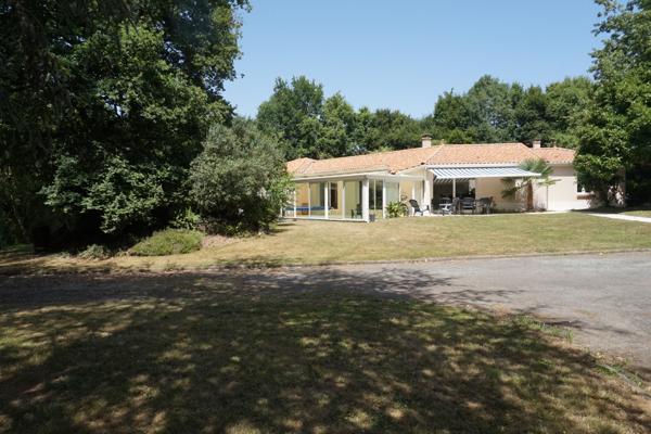 PROPRIETE DANS CADRE DE VIE PAISIBLE ET VERDOYANT