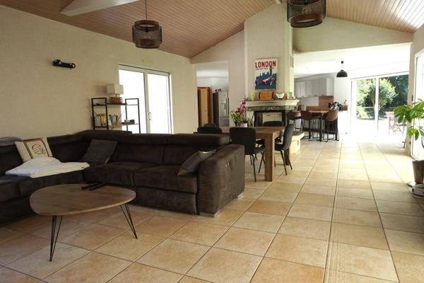 PROPRIETE DANS CADRE DE VIE PAISIBLE ET VERDOYANT