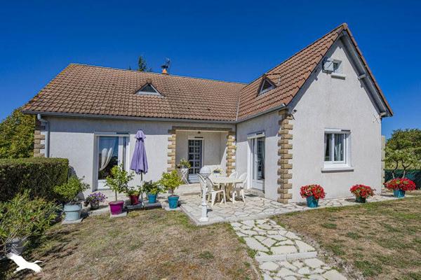 Maison à vendre 215 660 € Ligueil 6 p 118 m² DPE E