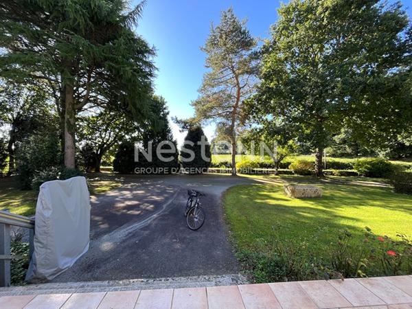 Aux porte de LOCMINE - Magnifique propriété familiale à vendre, 9 chambres, double garage sur un terrain de 3100 m²