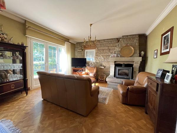 Aux porte de LOCMINE - Magnifique propriété familiale à vendre, 9 chambres, double garage sur un terrain de 3100 m²