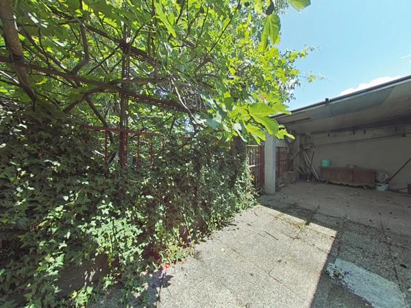 Maison jumelée à Woippy – 4 chambres, garage double, jardin