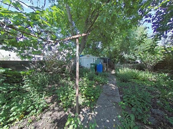 Maison jumelée à Woippy – 4 chambres, garage double, jardin