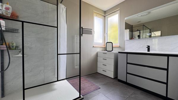 A VENDRE MAISON DE STYLE BASQUE AVEC JARDIN A PROXIMITE DES COMMODITES