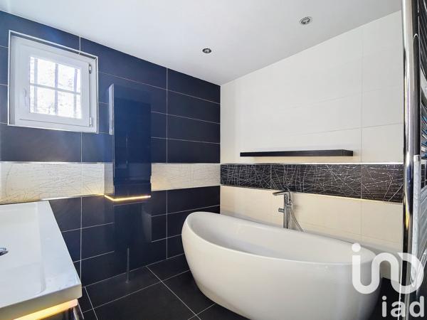 Maison à vendre 5 pièces 185 m² Bernis