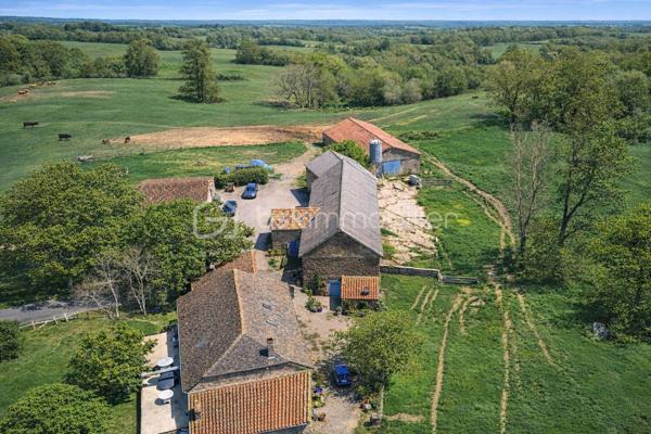 Corps de ferme de 271 m²