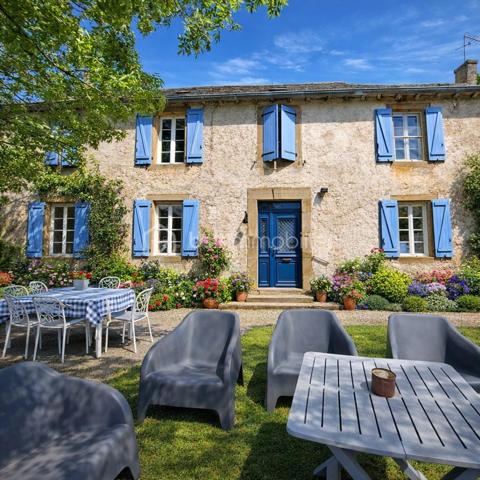 Corps de ferme de 271 m²