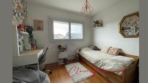 Maison  proche mer d'environ 100 m²,  3 Chambres, jardin