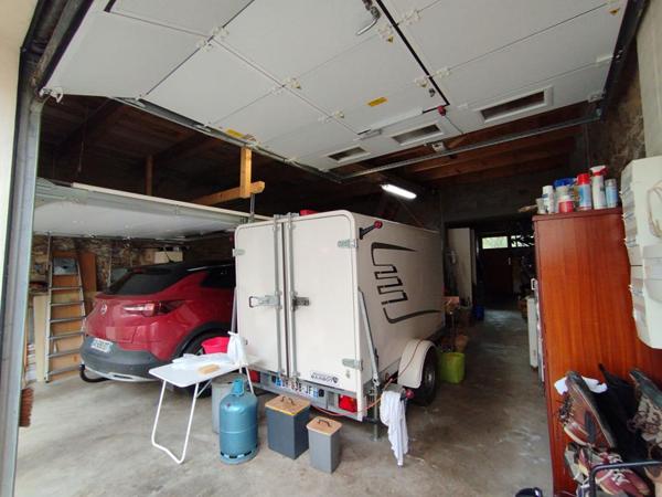 Maison de rénovation récente avec jardin