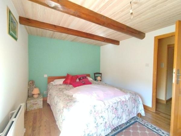 Maison de rénovation récente avec jardin