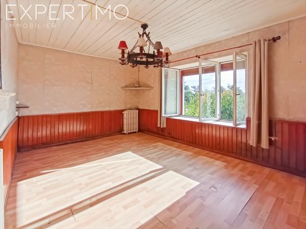 Maison de 70 m² sur 1200 m² de terrain. Les Granges d’Oigny 21450.