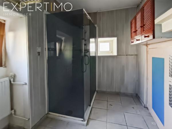 Maison de 70 m² sur 1200 m² de terrain. Les Granges d’Oigny 21450.