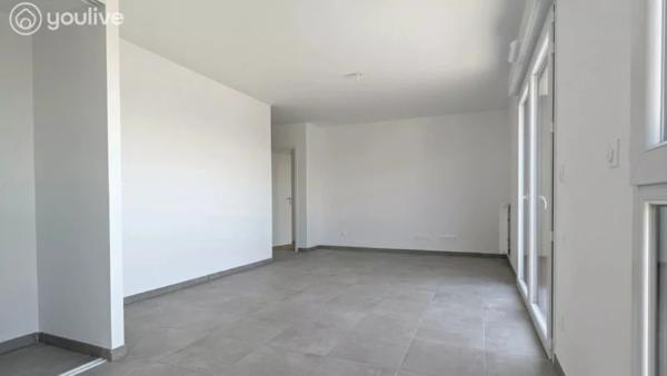 Appartement T2 avec Petite Terrasse Vue Panoramique