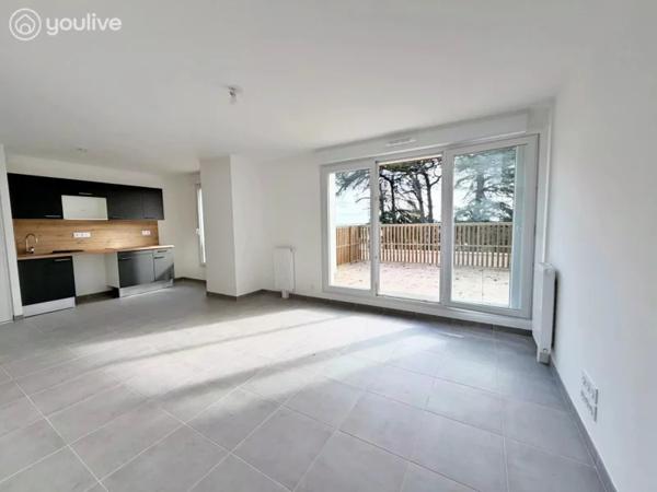 Un art de vivre au dernier étage – Appartement avec terrasse à Couëron