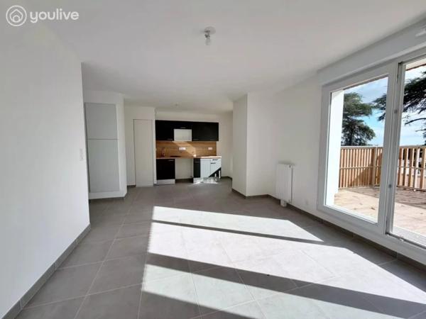Un art de vivre au dernier étage – Appartement avec terrasse à Couëron
