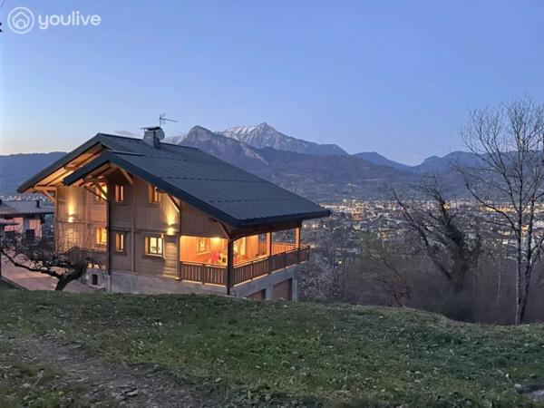 Superbe chalet contemporain de 300m2