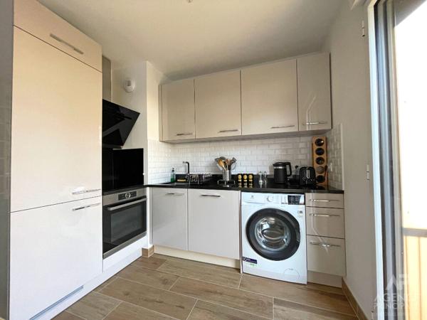 Appartement Louveciennes 3 pièce(s) 64.54 m2 Loyer 1 508 €/mois charges comprises **  - Référence  19861