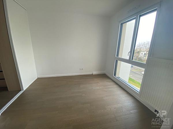 Appartement Louveciennes 3 pièce(s) 64.54 m2 Loyer 1 508 €/mois charges comprises **  - Référence  19861