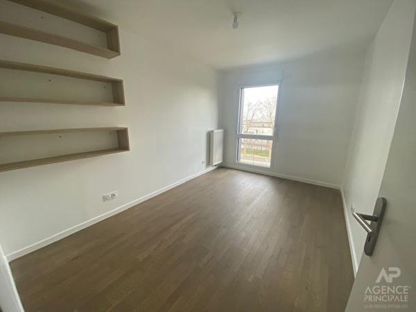 Appartement Louveciennes 3 pièce(s) 64.54 m2 Loyer 1 508 €/mois charges comprises **  - Référence  19861