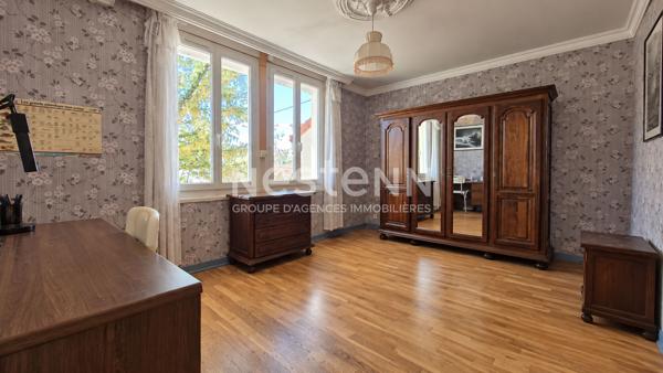 Nestenn Igny  - Maison de 105 m² , 4 chambres - secteur recherché sur Igny - jardin clos - garage - dépendance à aménager -  proximité des écoles, commerces et transports - Axes routiers N118/A6/A10