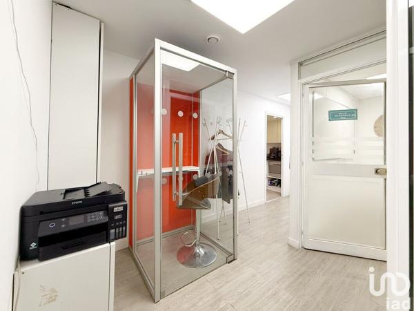 Murs commerciaux  à vendre 65 m² Paris 7