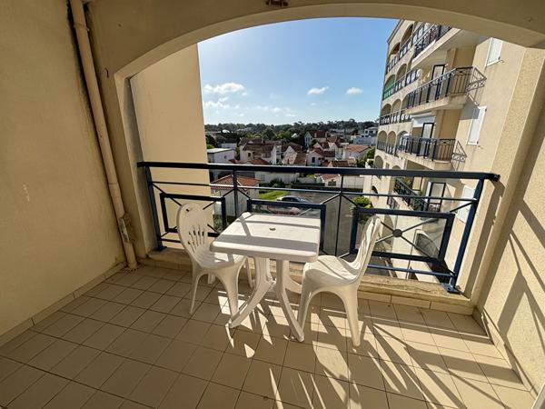 17640 VAUX SUR MER T2 Terrasse 300 m plage