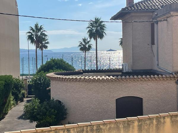 Exclusivité NESTENN La Ciotat - Studio à louer avec vue mer imprenable en bord de mer