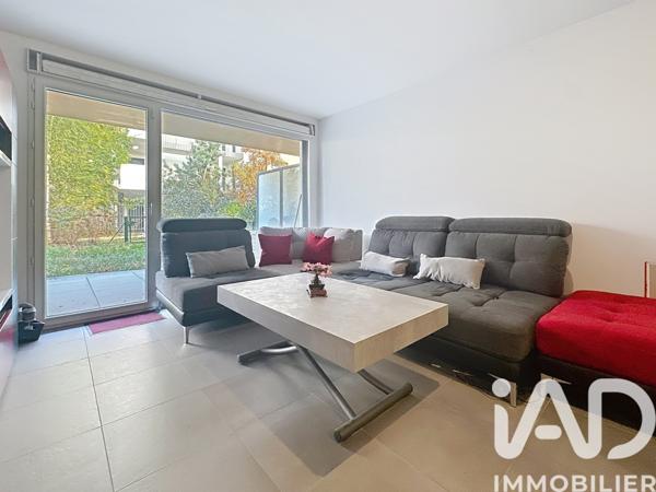 Appartement à vendre 3 pièces 58 m² Décines-Charpieu