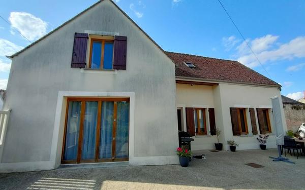 Maison à vendre    3 pièces •  Jouy-le-Châtel