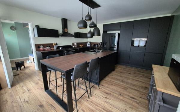 Maison à vendre    3 pièces •  Jouy-le-Châtel