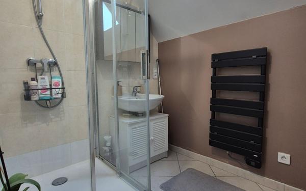 Maison à vendre    3 pièces •  Jouy-le-Châtel