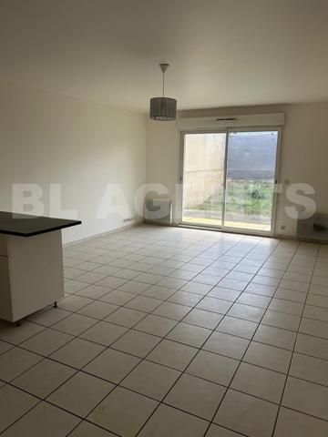 Magnifique 2 pieces dans residence securise avec jardinnet