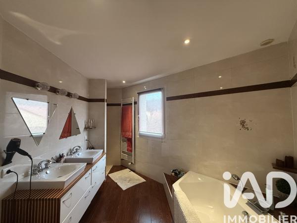 Maison à vendre 5 pièces 149 m² Coubon