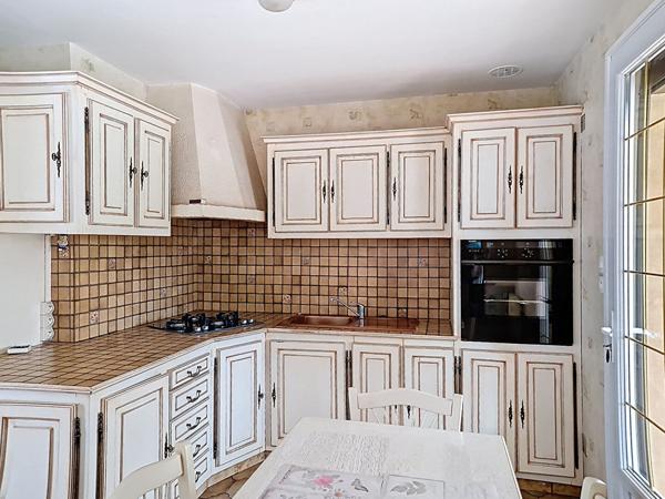 Maison de plain-pied à Gennes