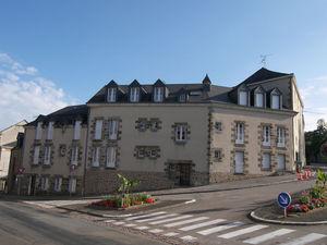AMBRIERES LES VALLEES