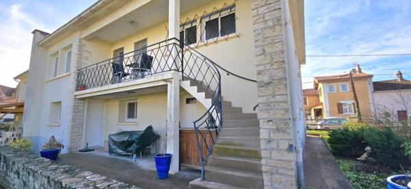 Maison de ville de type 6, jardin et garage privatif sur un terrain de 450 m²
