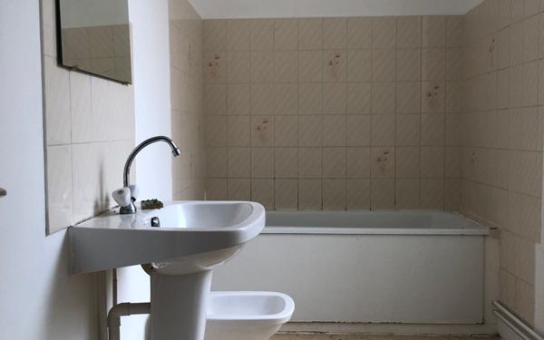 Appartement à louer    4 pièces • 89 m2 Rochefort