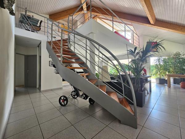 Demeure de prestige au cœur du Golf de Pessac – 157 m² avec piscine chauffée Pessac (33600)