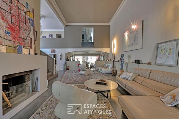 Maison d’architecte signée, volumes cathédrale et vues imprenables