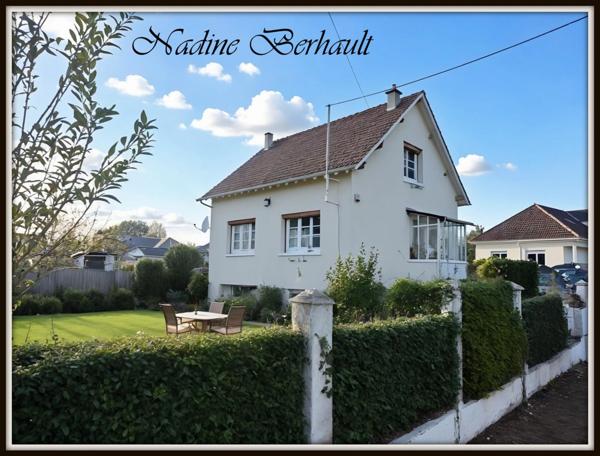 Maison à vendre 4 pièces Amilly Viroy(45), sous sol complet, 2 ch en étage, salon avec cheminée, cuisine aménagée, jardin clos, 2 mn transport Gare Montargis