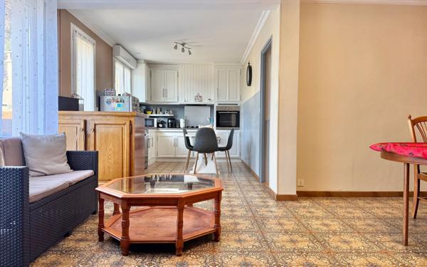 Maison à vendre    5 pièces • 90 m2 Morangis