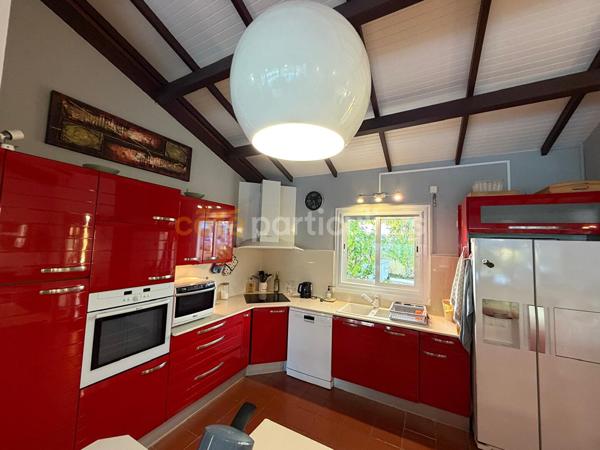 Vente
                Maison188 m² - 5 Pièces -
                    LE GOSIER (97190)