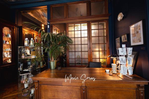 Au cœur du 10e arrondissement de Paris, découvrez un salon de coiffure au charme authentique,