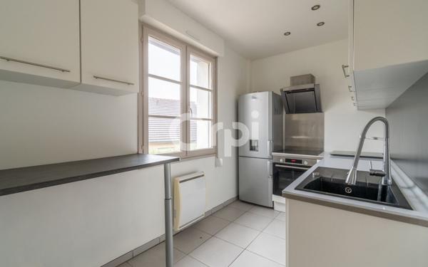 Appartement à vendre    3 pièces • 50 m2 Tinqueux