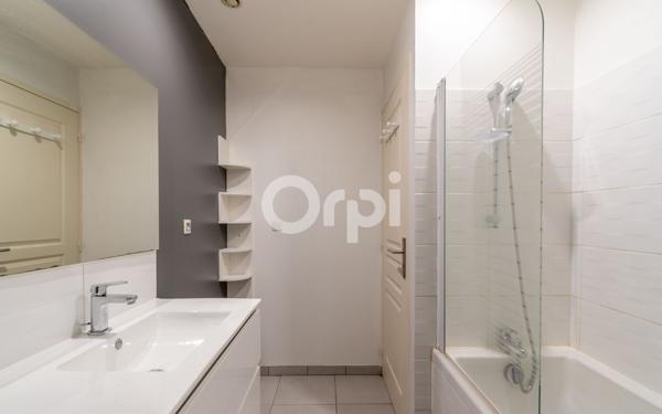 Appartement à vendre    3 pièces • 50 m2 Tinqueux