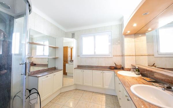 Maison à vendre    5 pièces •  Cabestany