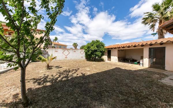 Maison à vendre    5 pièces •  Cabestany