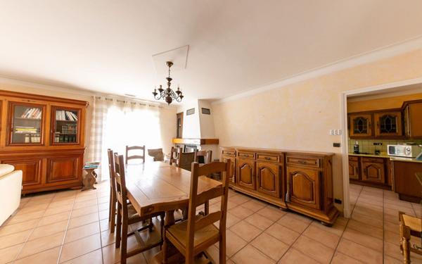 Maison à vendre    5 pièces •  Cabestany