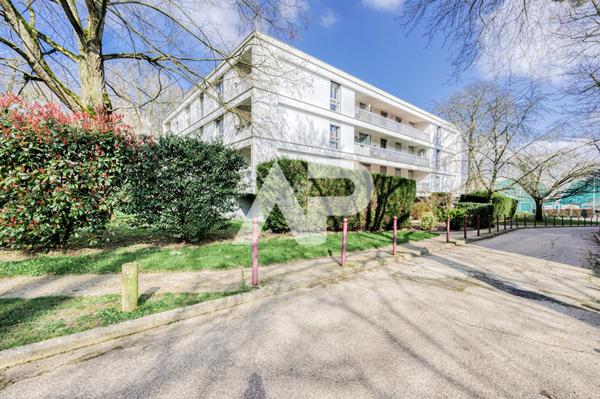 SEVRES RIVE GAUCHE - APPARTEMENT 3 PIECES €355 000 ** - Référence 472-S